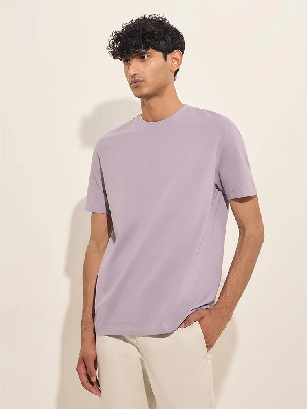 Men's fitted casual t-shirt-WES Casuals Lilac Solid Slim-Fit Cotton T-Shirt