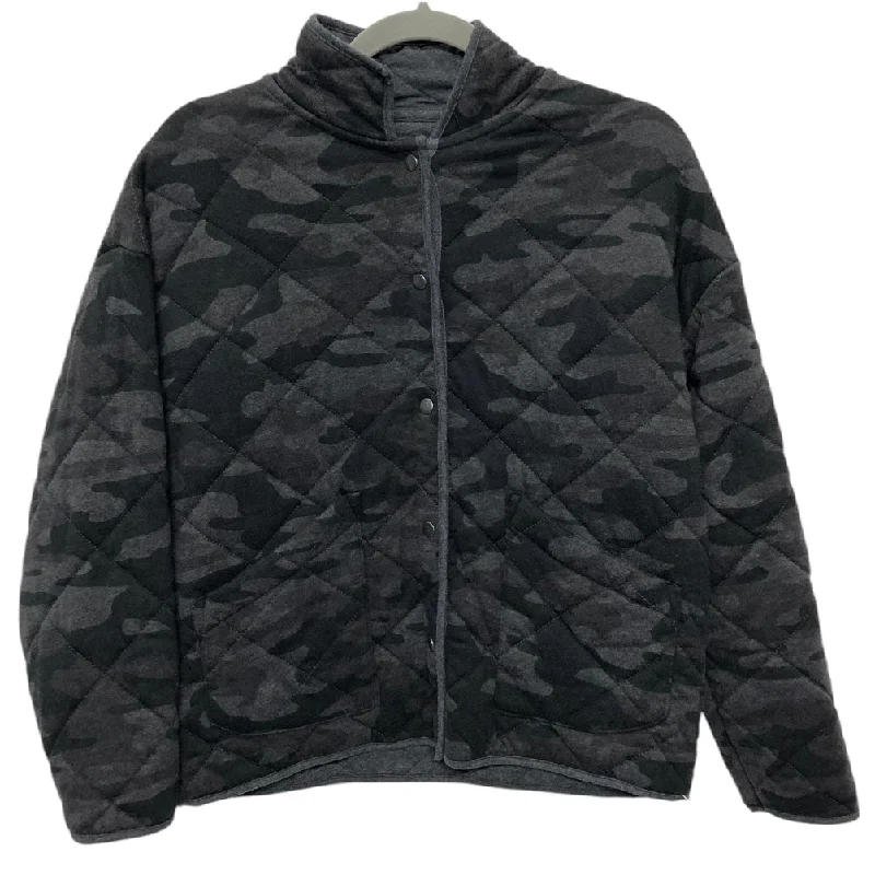 Men's wrinkle-free adventure jacket-Jacket Puffer & Quilted By Z Supply In Camouflage Print, Size: Xs