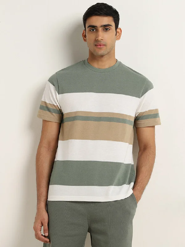 Men's eco-blend t-shirt-WES Lounge Sage Colour-Blocked Relaxed-Fit Cotton-Blend T-Shirt