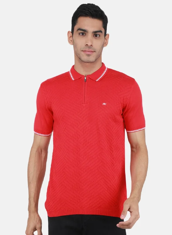 Men's classic casual t-shirt-Men Red Self Design T-Shirt